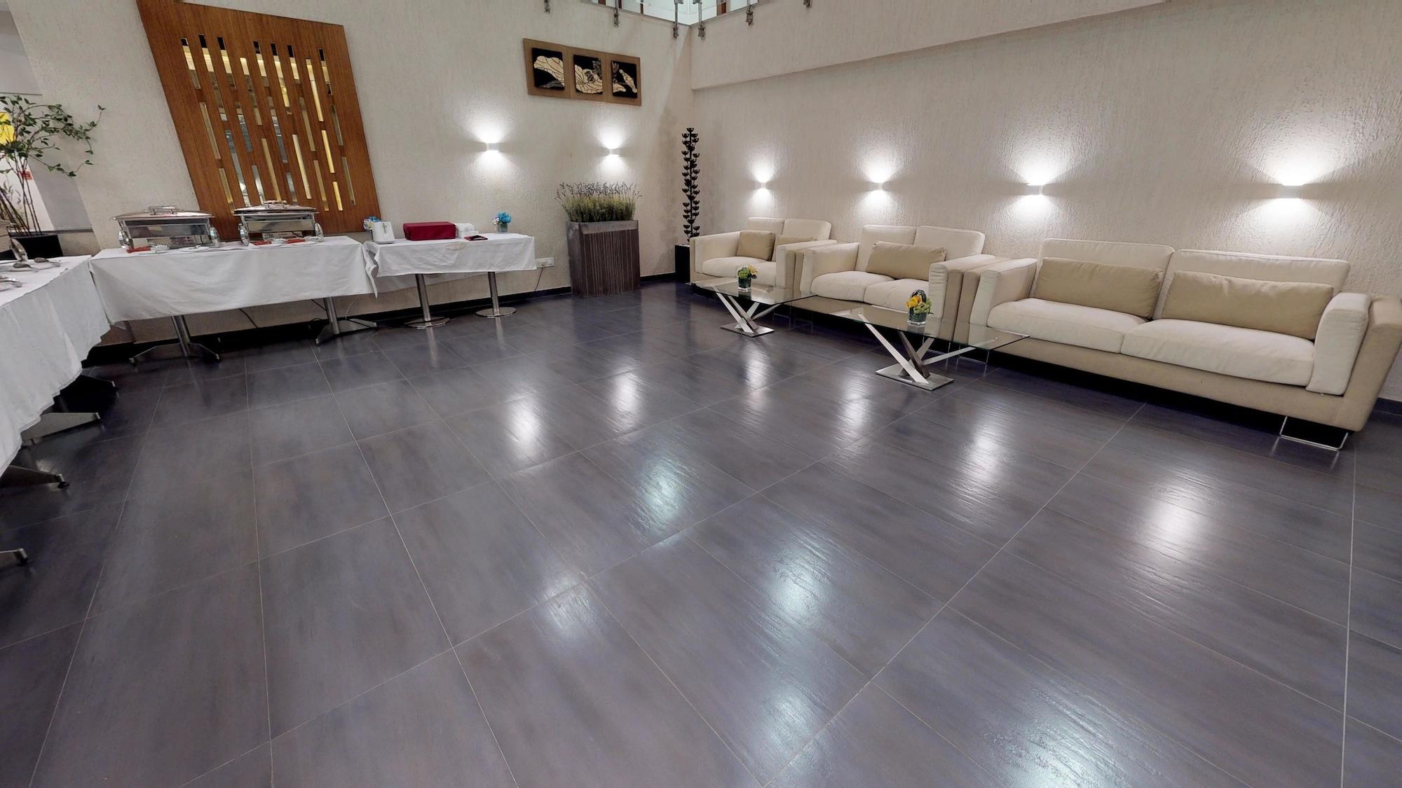 37Th Crescent Boutique Suites Бангалор Екстериор снимка