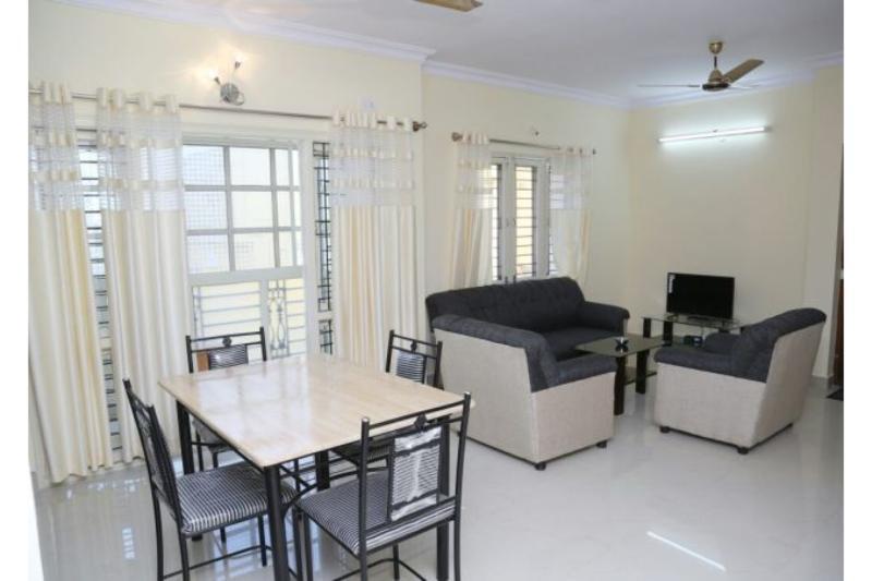 37Th Crescent Boutique Suites Бангалор Екстериор снимка