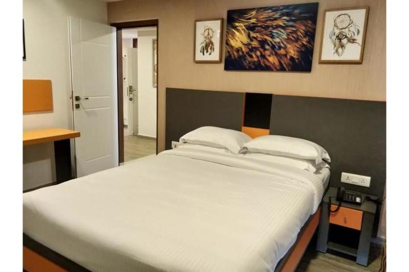 37Th Crescent Boutique Suites Бангалор Екстериор снимка