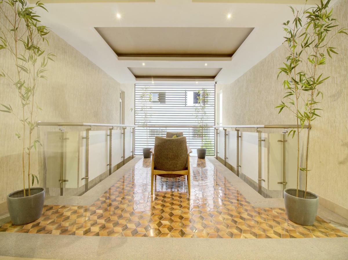 37Th Crescent Boutique Suites Бангалор Екстериор снимка