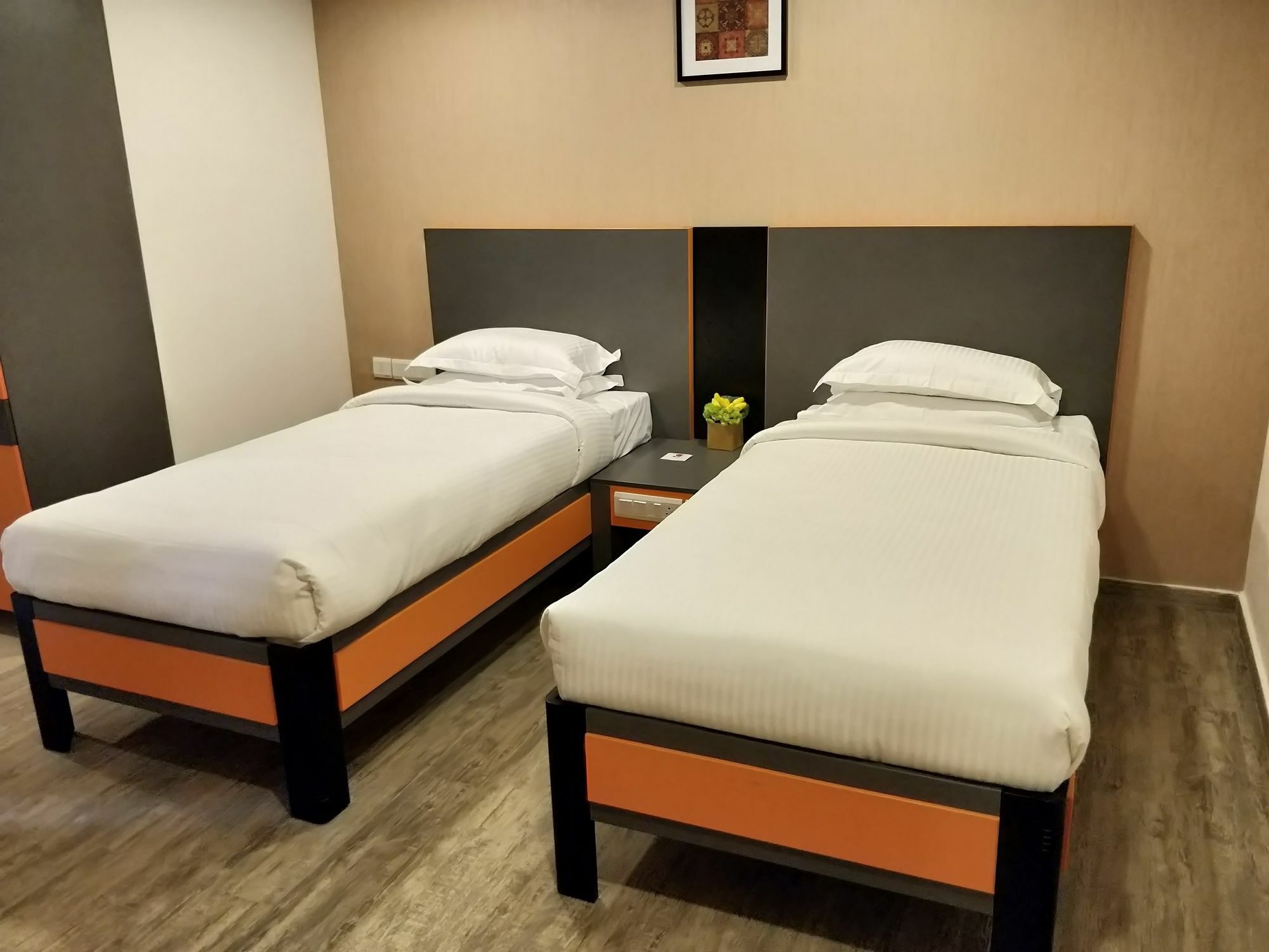 37Th Crescent Boutique Suites Бангалор Екстериор снимка